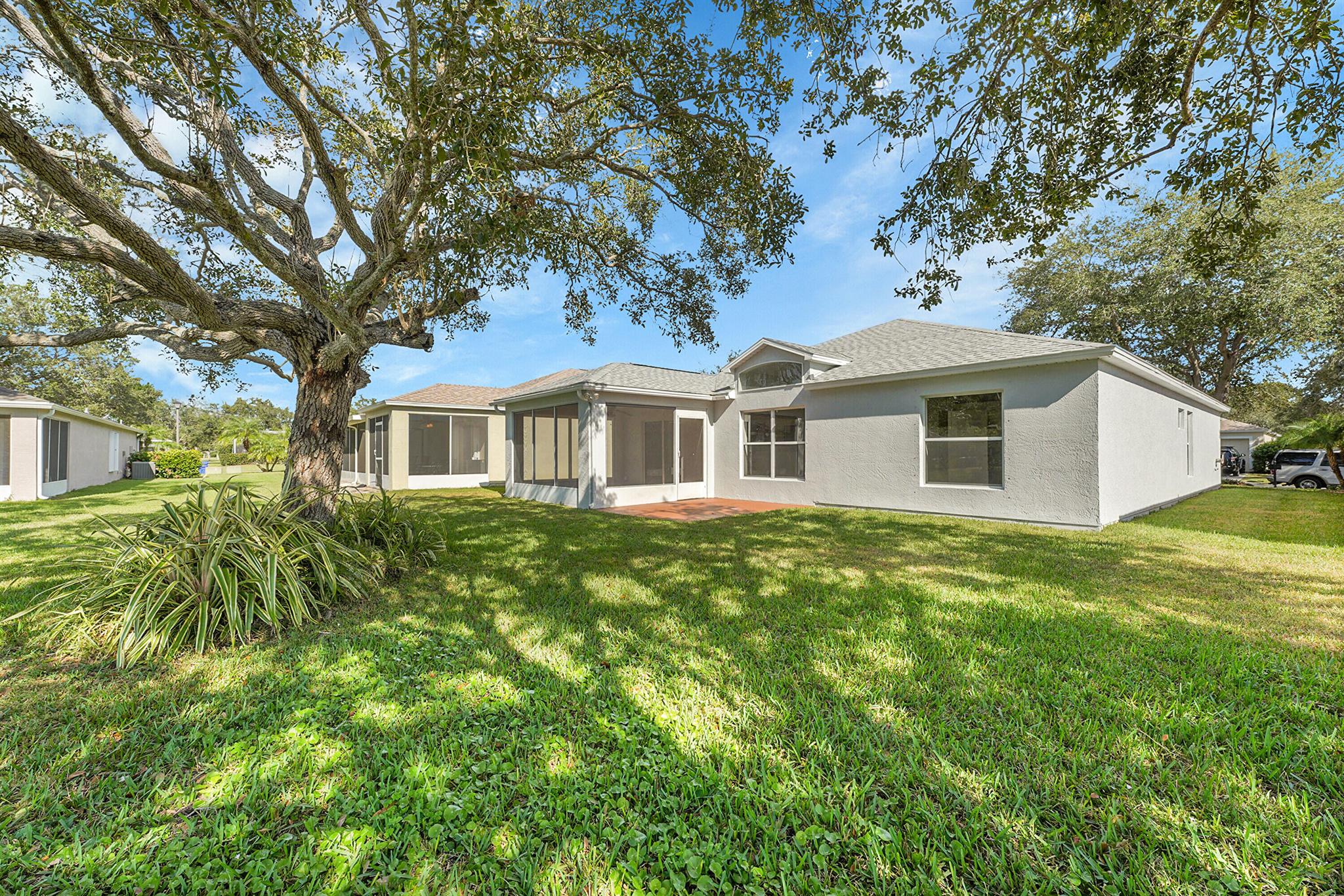 WATERFORD LAKES PHASE I S - Residential