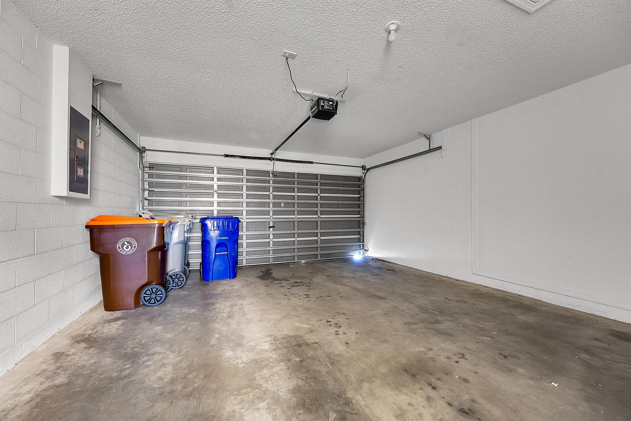 WATERFORD LAKES PHASE I S - Residential