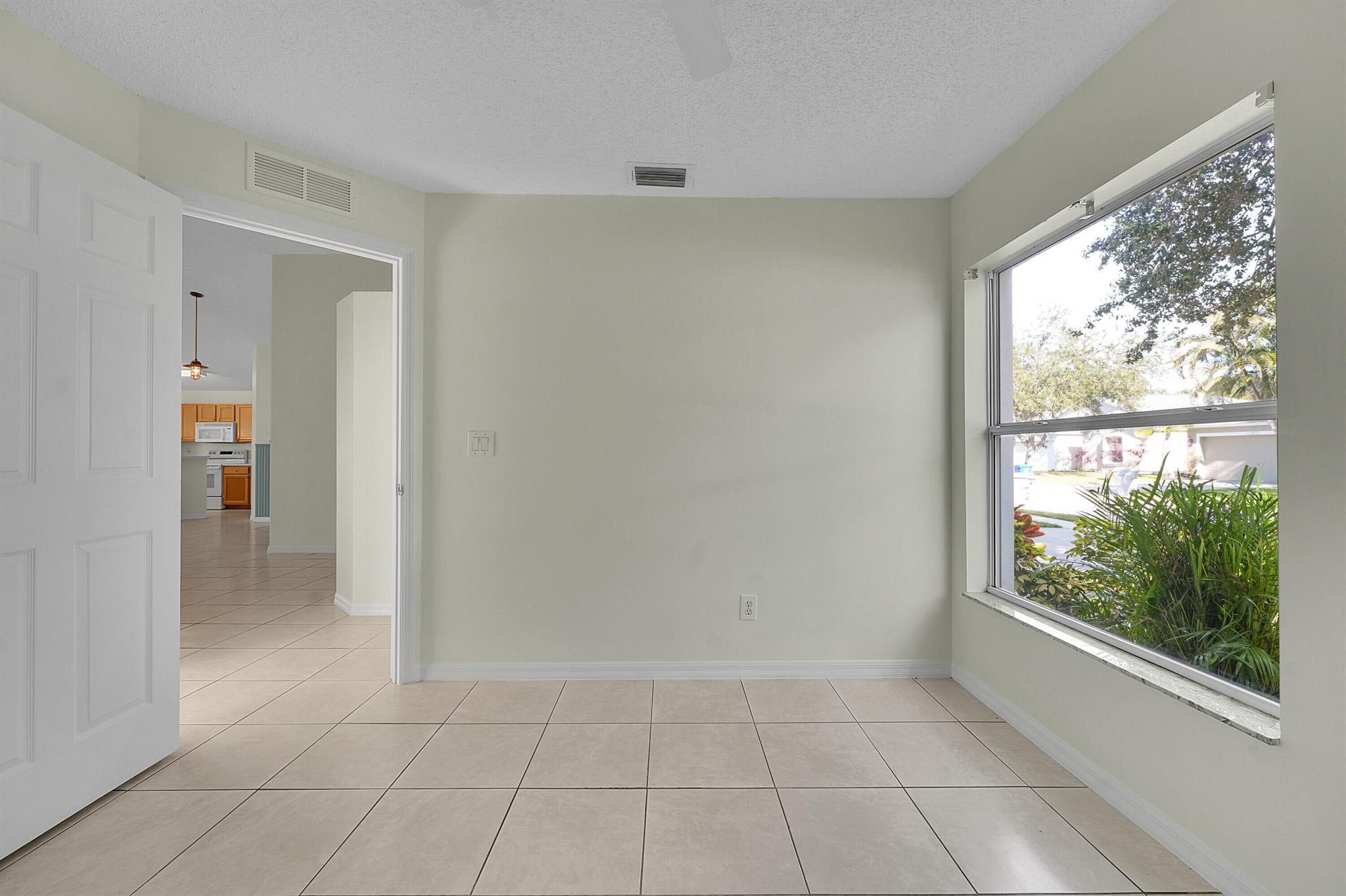 WATERFORD LAKES PHASE I S - Residential