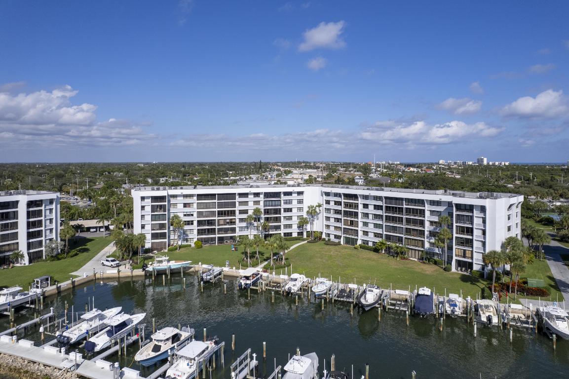 JUPITER COVE CONDO - Residential Lease
