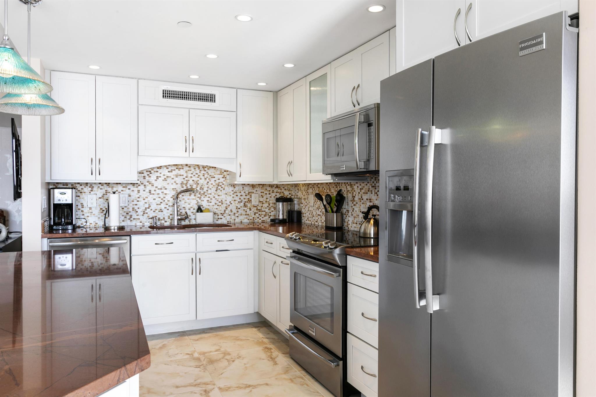 JUPITER COVE CONDO - Residential Lease