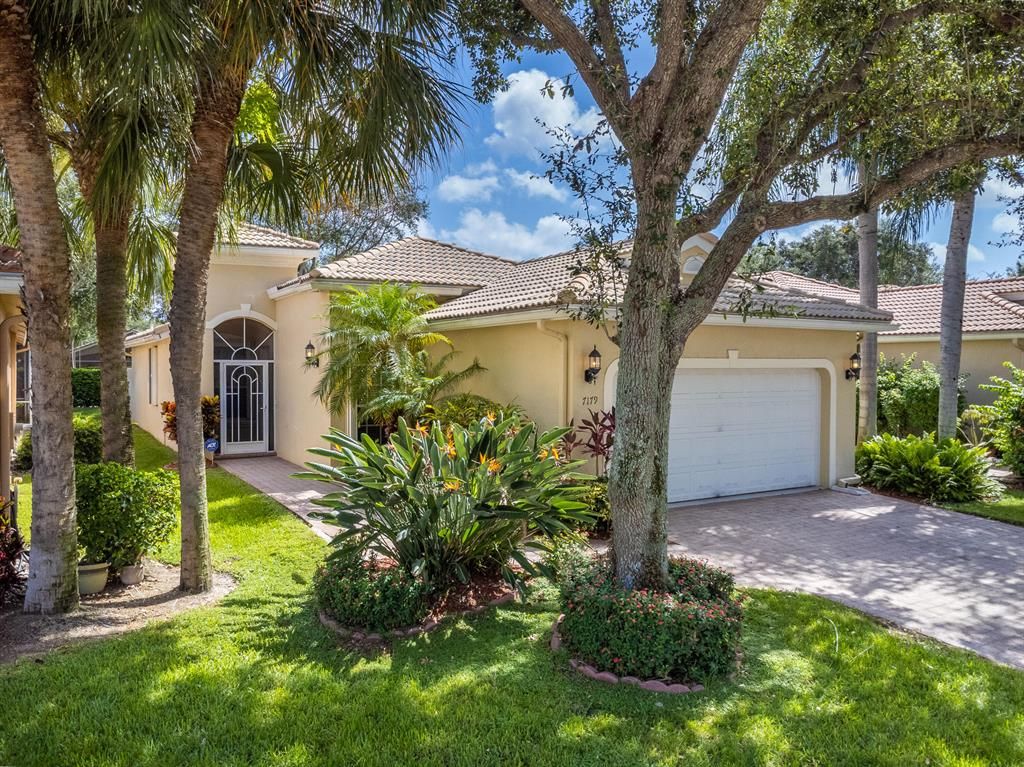Photo of 7179 Via Genova, Delray Beach, FL 33446 (MLS # R10820730)