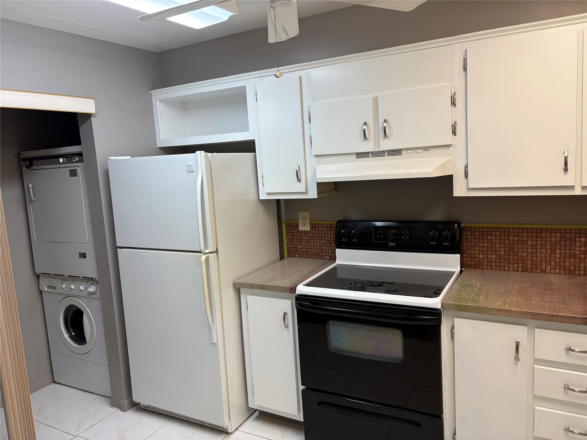 5900 NW 44 Street 607
