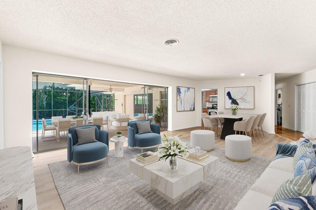 Photo of 4186 Oak Street, Palm Beach Gardens, FL 33418 (MLS # R11087240)