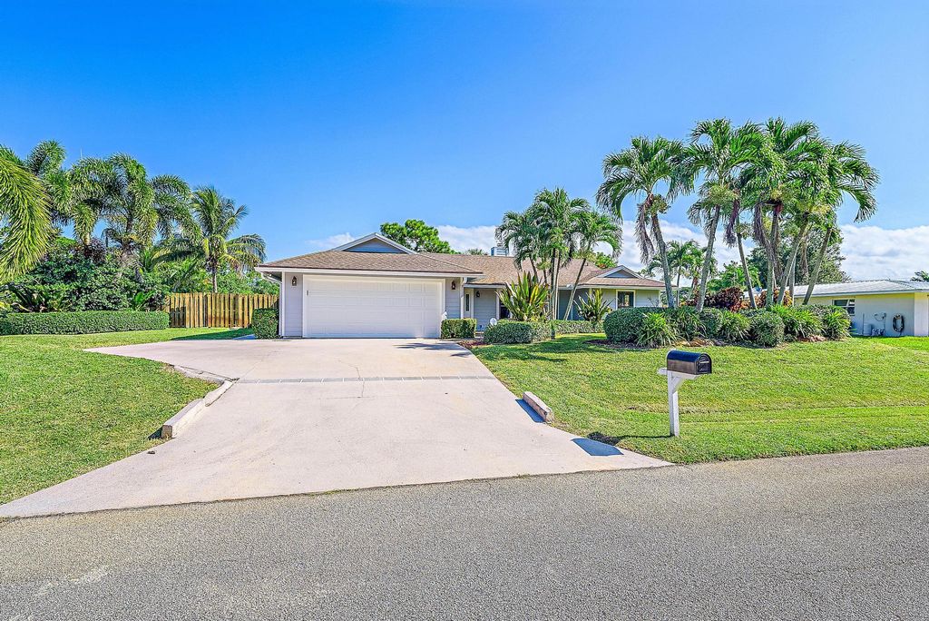 Photo of 1293 SW Naomi Street, Palm City, FL 34990 (MLS # R10914734)