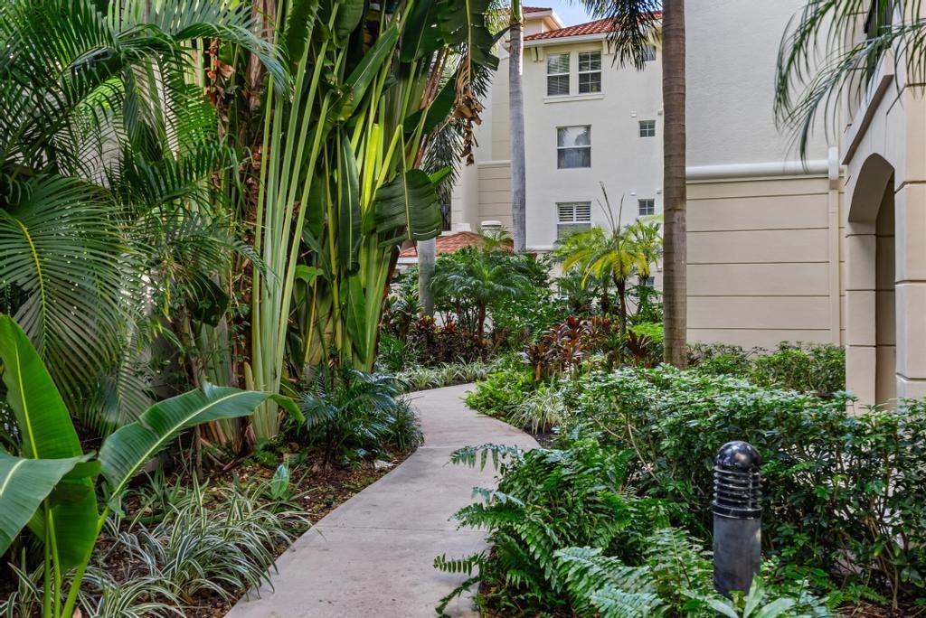 TUSCANY ON THE INTRACOAST - Residential