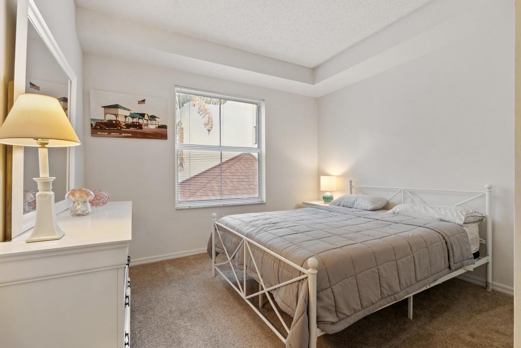 TUSCANY ON THE INTRACOAST - Residential