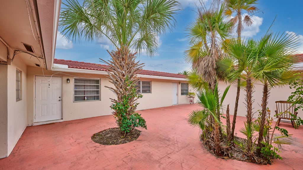 Photo of 1140 NE 24 Avenue #2, Pompano Beach, FL 33062 (MLS # R11081273)