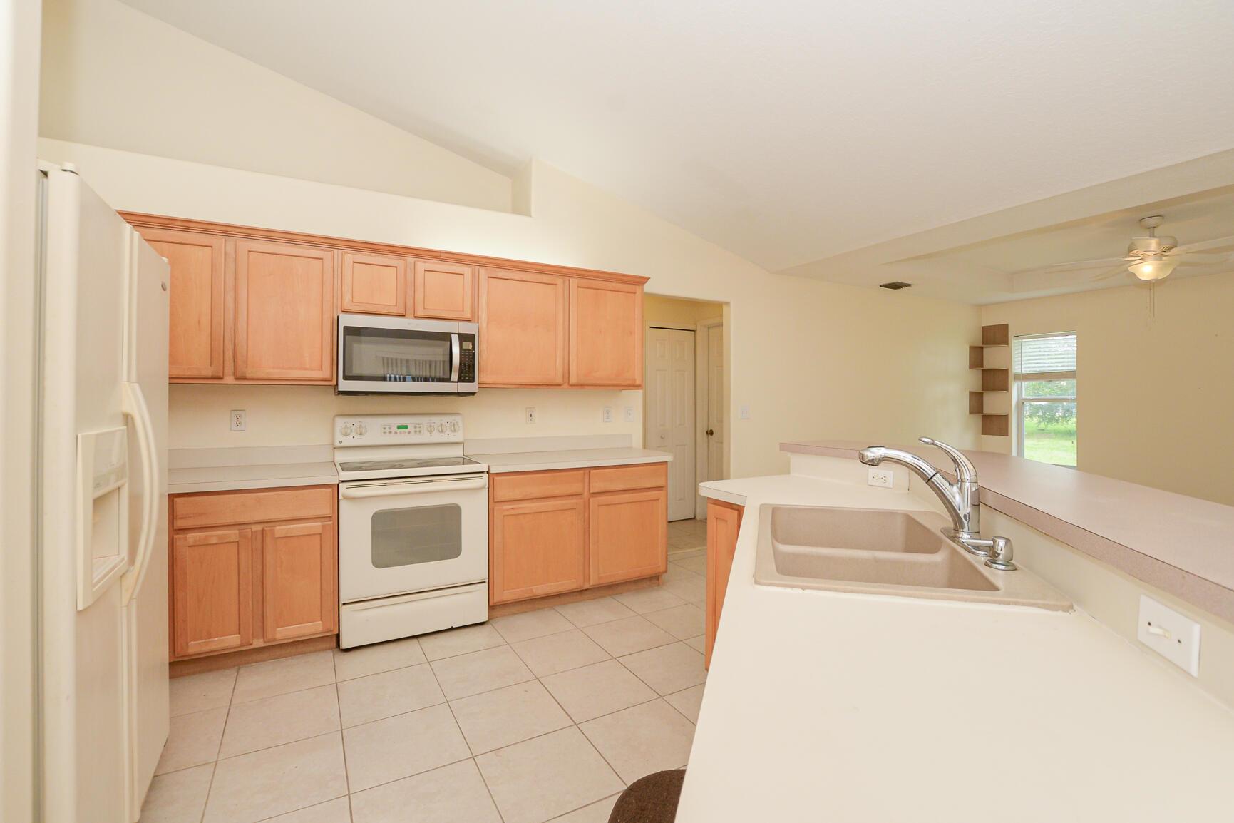 PORT ST LUCIE-SECTION 03 - Residential