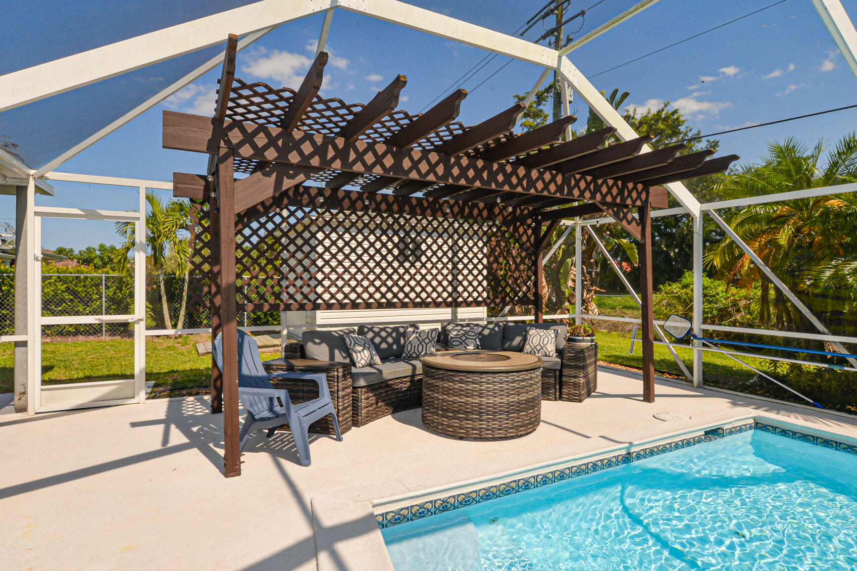 SANDPIPER BAY COMMUNITY - Residential