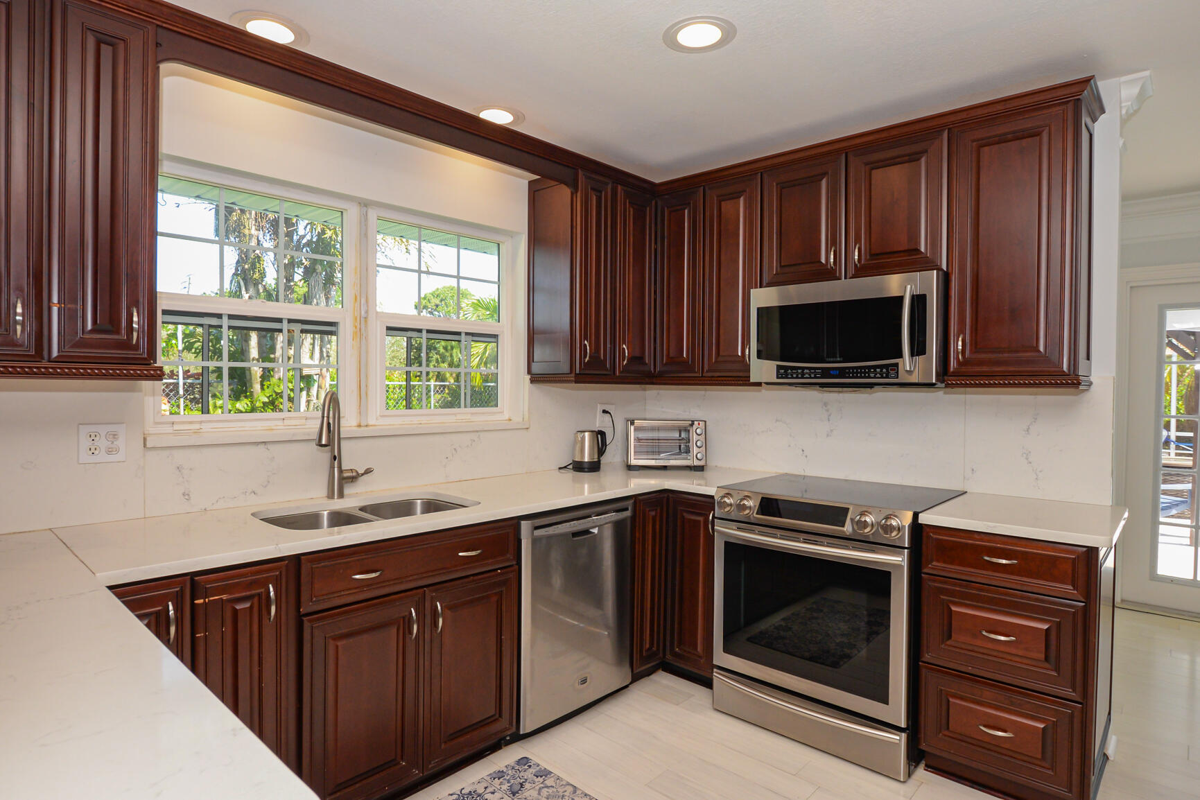 SANDPIPER BAY COMMUNITY - Residential