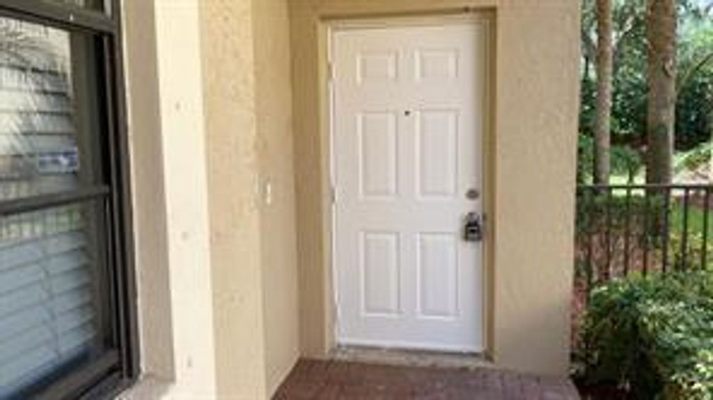 Photo of 4329 VINEYARD Circle #4329, Weston, FL 33332 (MLS # B26054422)