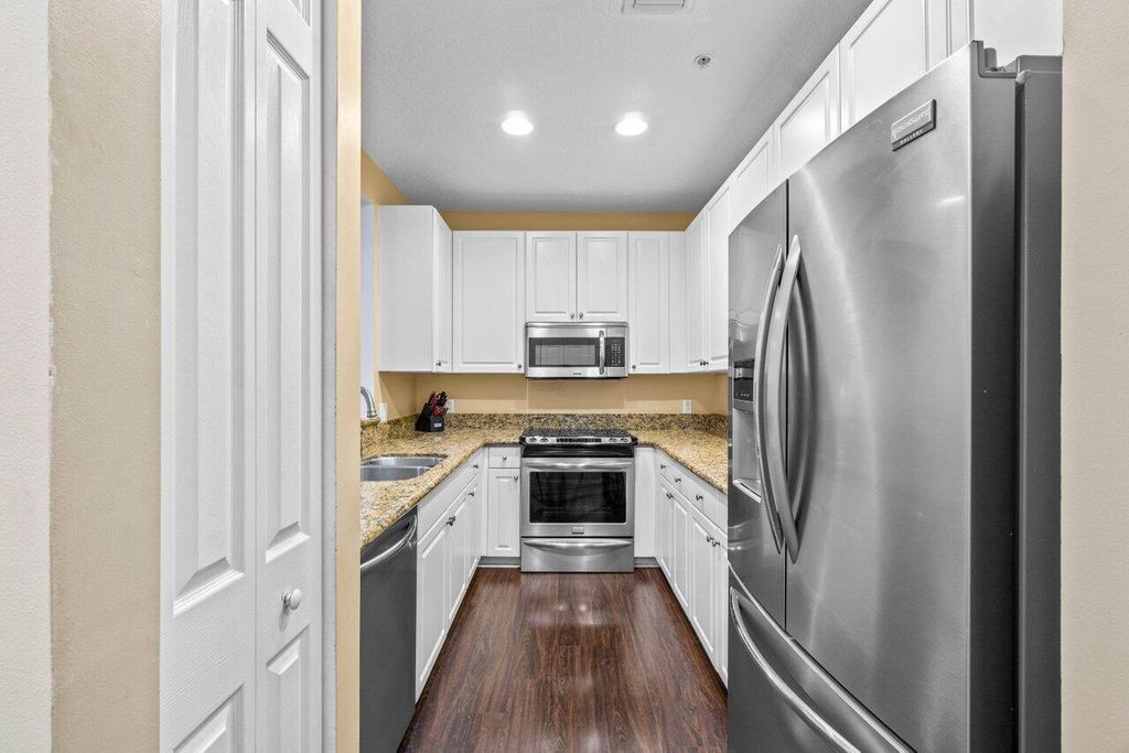 Photo of 1268 Via Panzani, Boynton Beach, FL 33426 (MLS # R10978441)