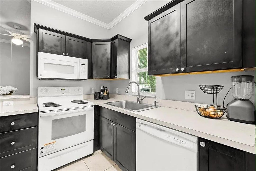 Photo of 916 4th Street, West Palm Beach, FL 33401 (MLS # B26080923)