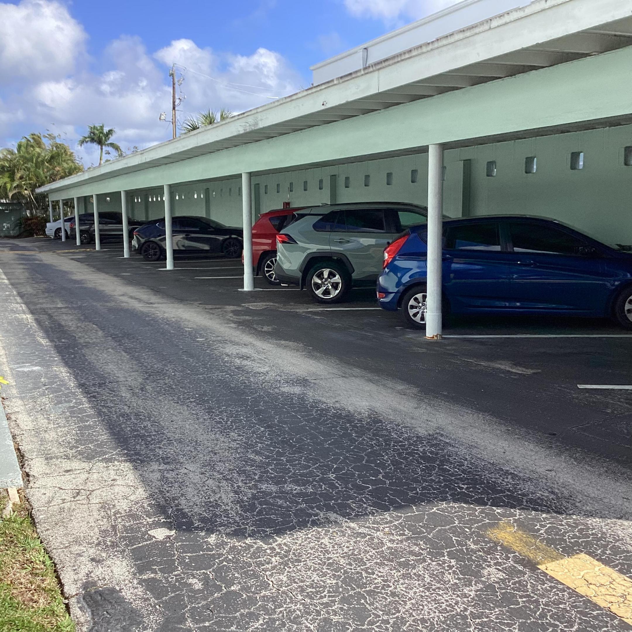 RIVER HOUSE GARDENS CONDO - Residential Lease