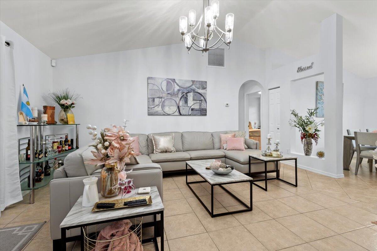 PORT ST LUCIE SECTION 25 - Residential