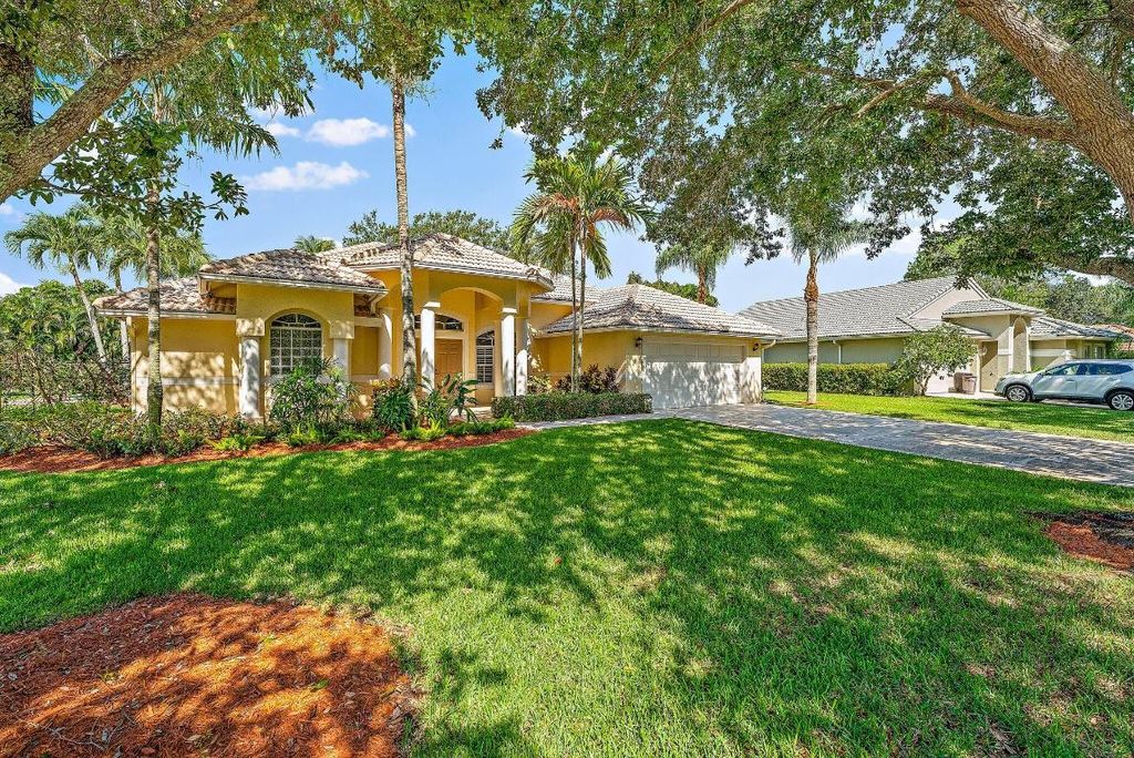 Photo of 534 Rookery Place, Jupiter, FL 33458 (MLS # R10983053)