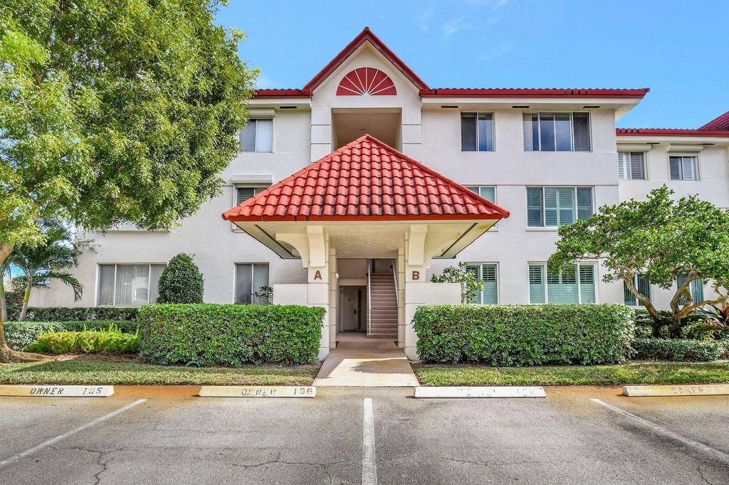 Photo of 107 Half Moon Circle #A3, Hypoluxo, FL 33462 (MLS # R11052489)