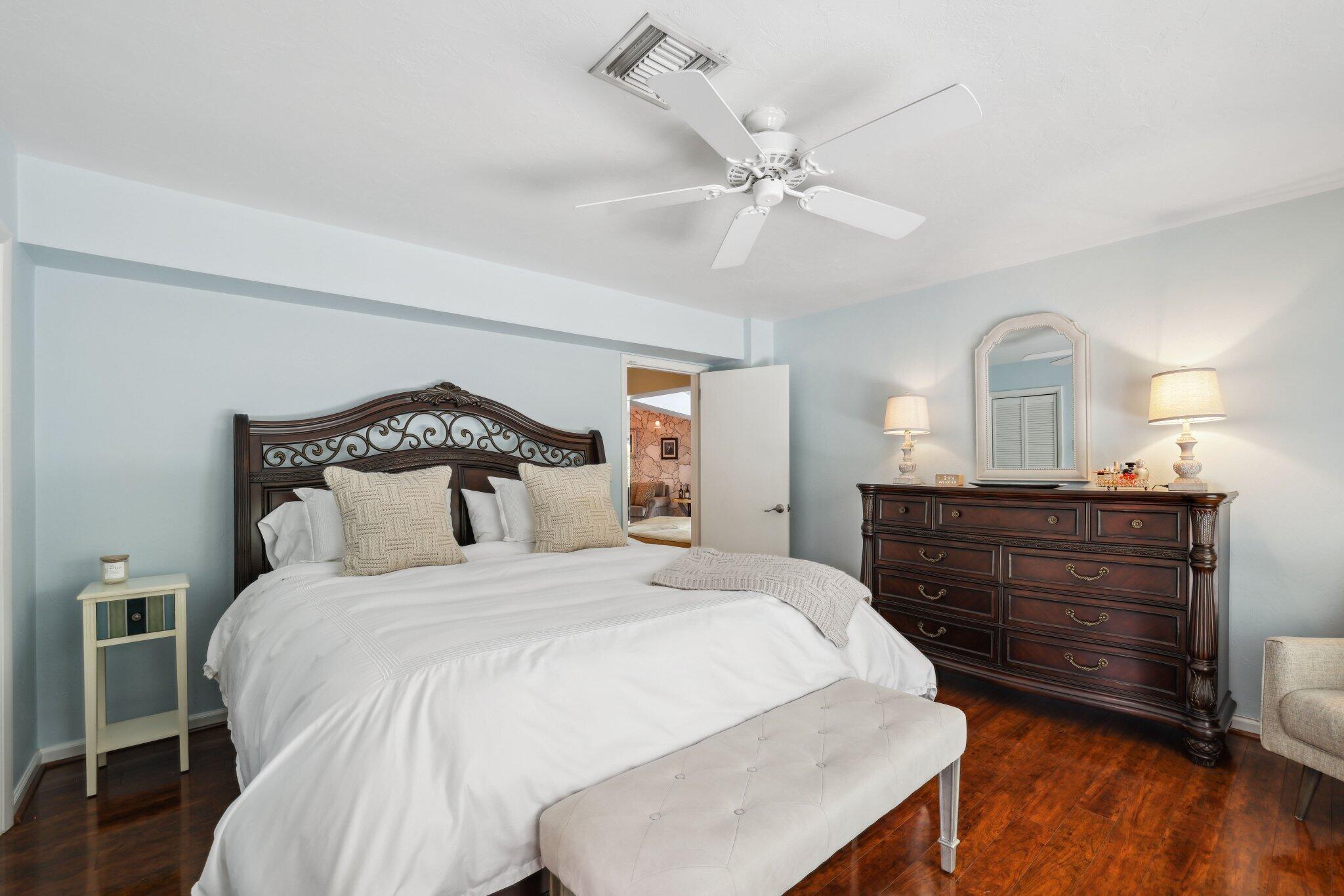 TROPIC ISLE 2ND SEC - Residential