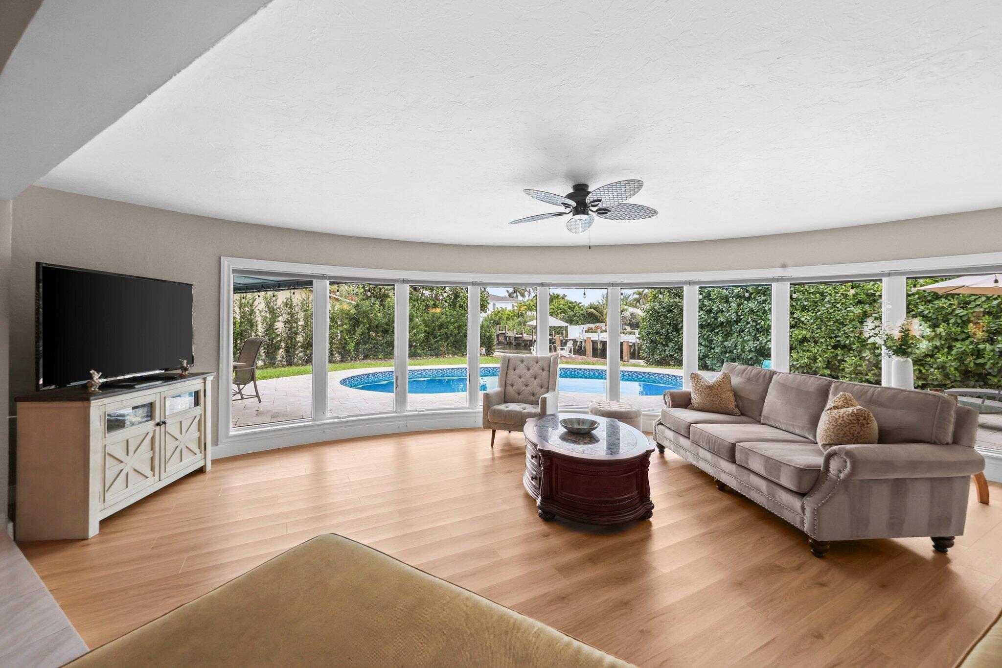 TROPIC ISLE 2ND SEC - Residential