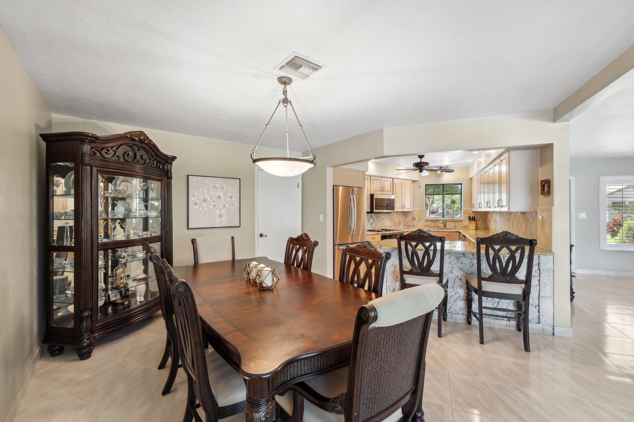 TROPIC ISLE 2ND SEC - Residential