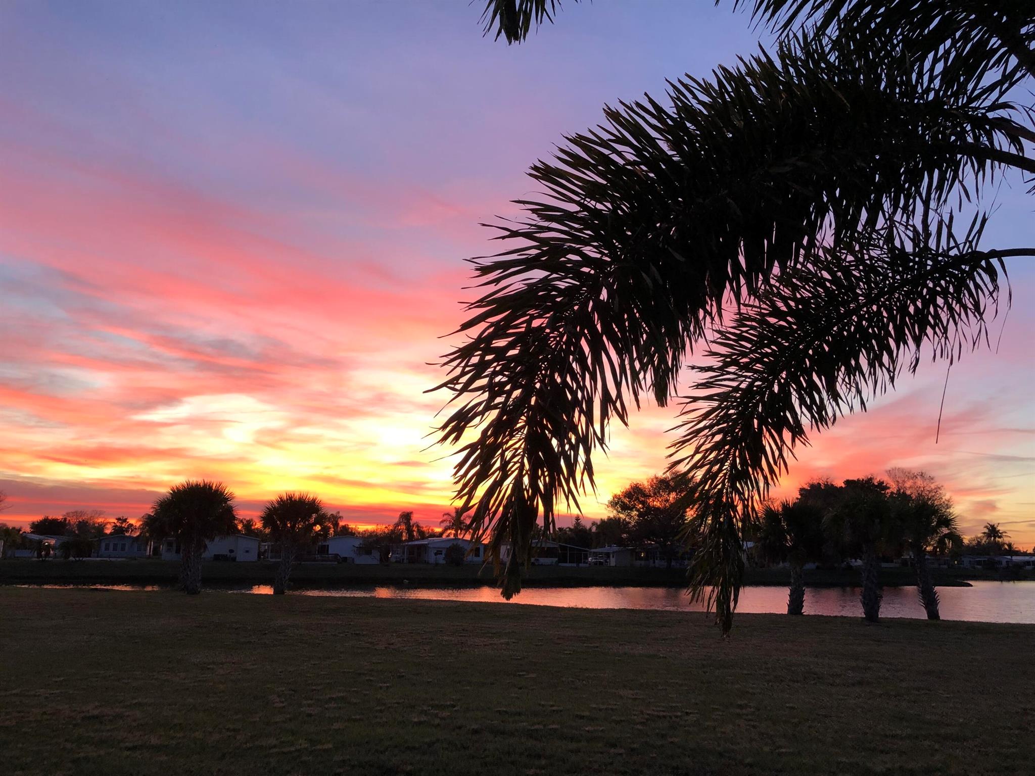 SPANISH LAKES FAIRWAYS NE - Residential