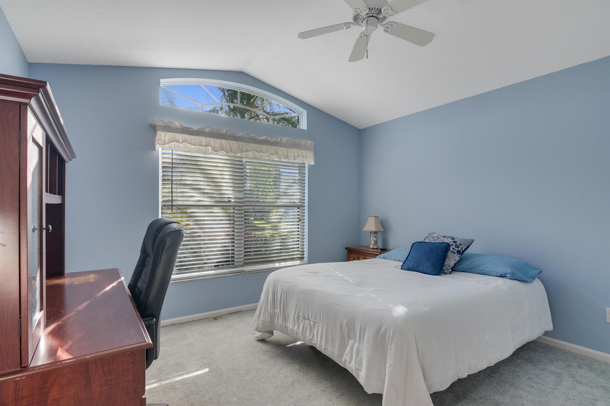 SPANISH LAKES FAIRWAYS NE - Residential
