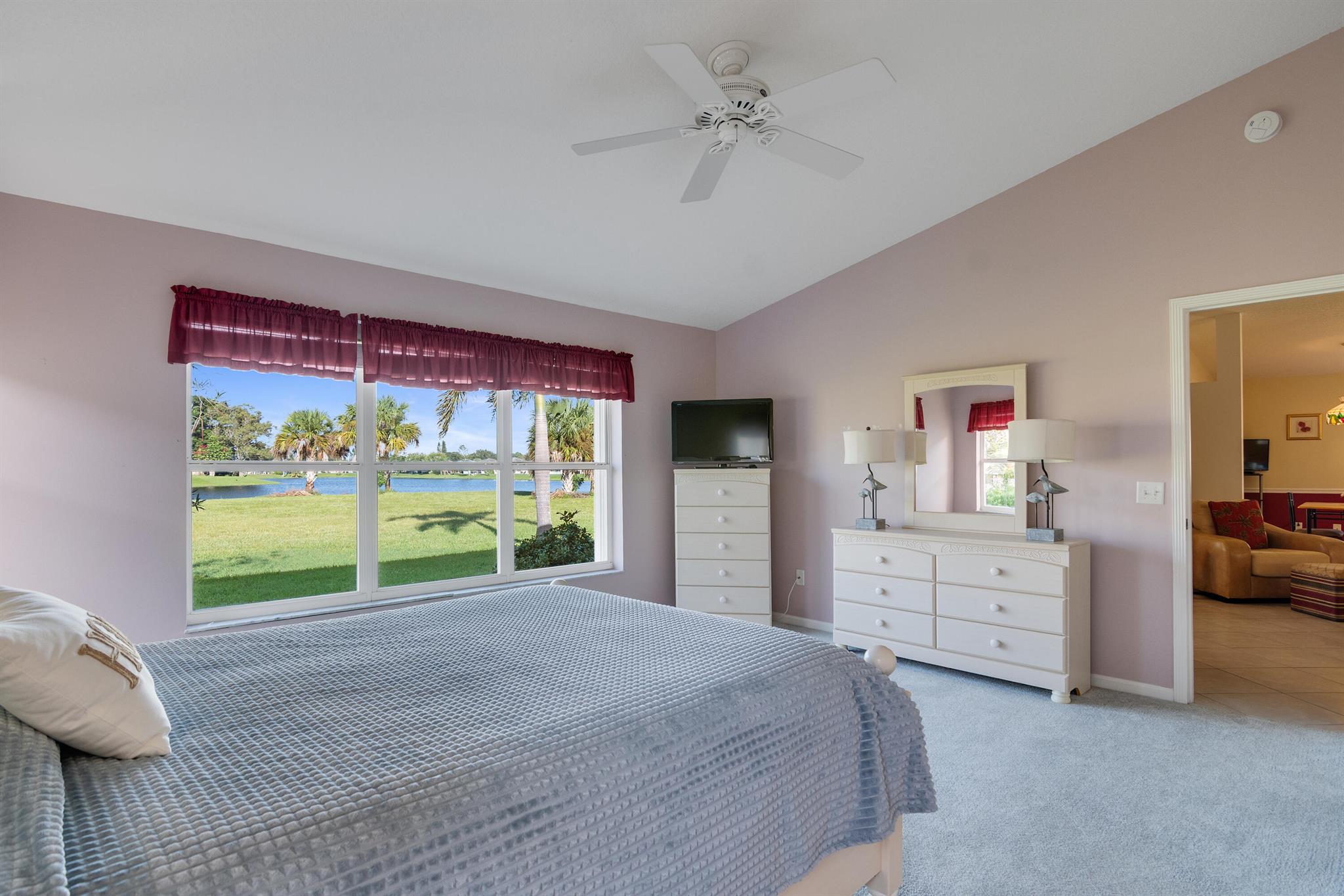 SPANISH LAKES FAIRWAYS NE - Residential