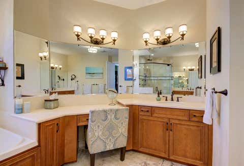 Tiny photo for 4040 NE 25th Avenue, Lighthouse Point, FL 33064 (MLS # B26047751)