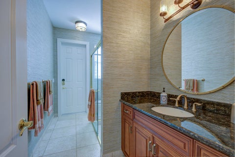 Tiny photo for 4040 NE 25th Avenue, Lighthouse Point, FL 33064 (MLS # B26047751)