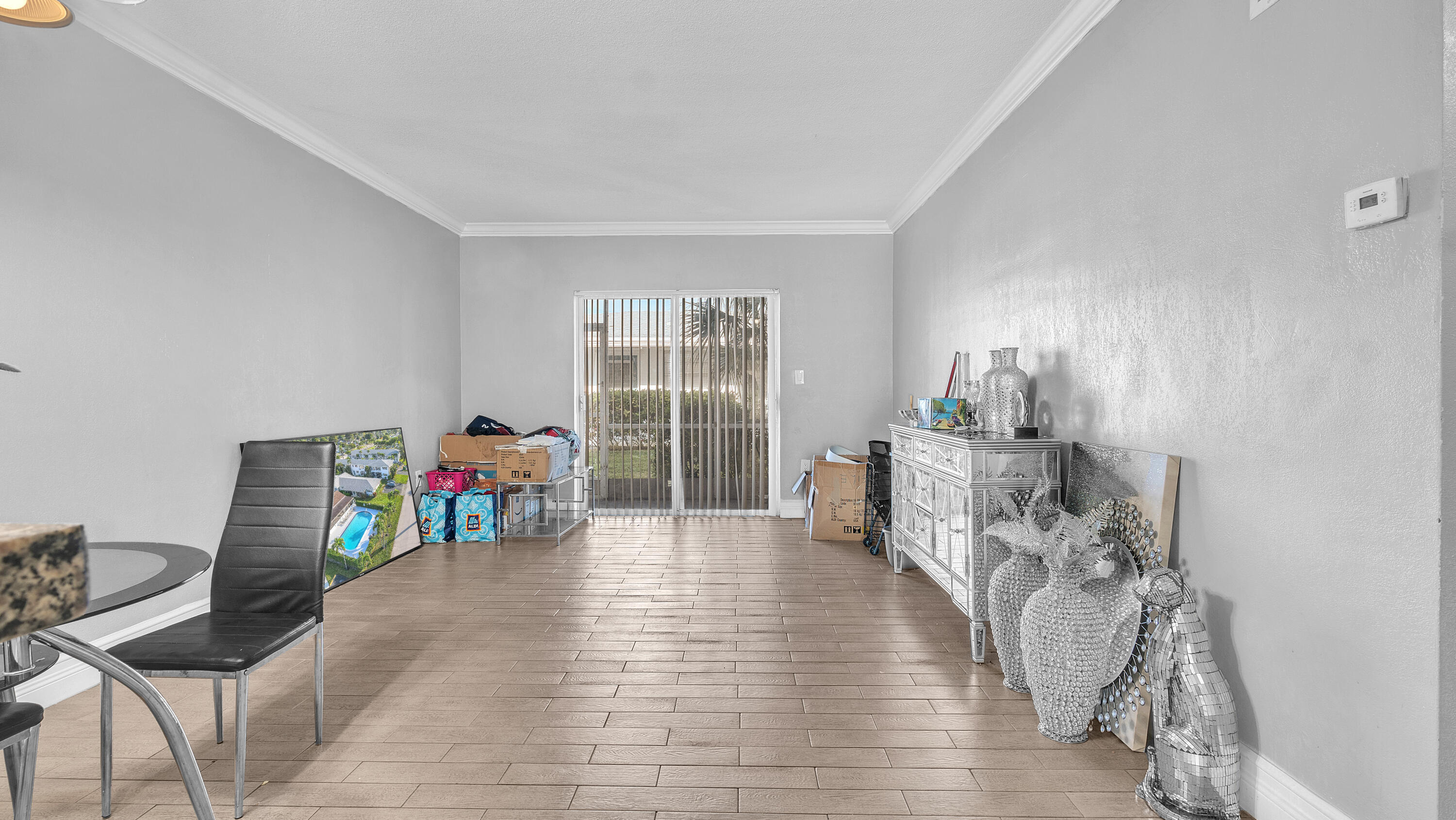 WINFIELD GARDENS SOUTH CONDO - Residential