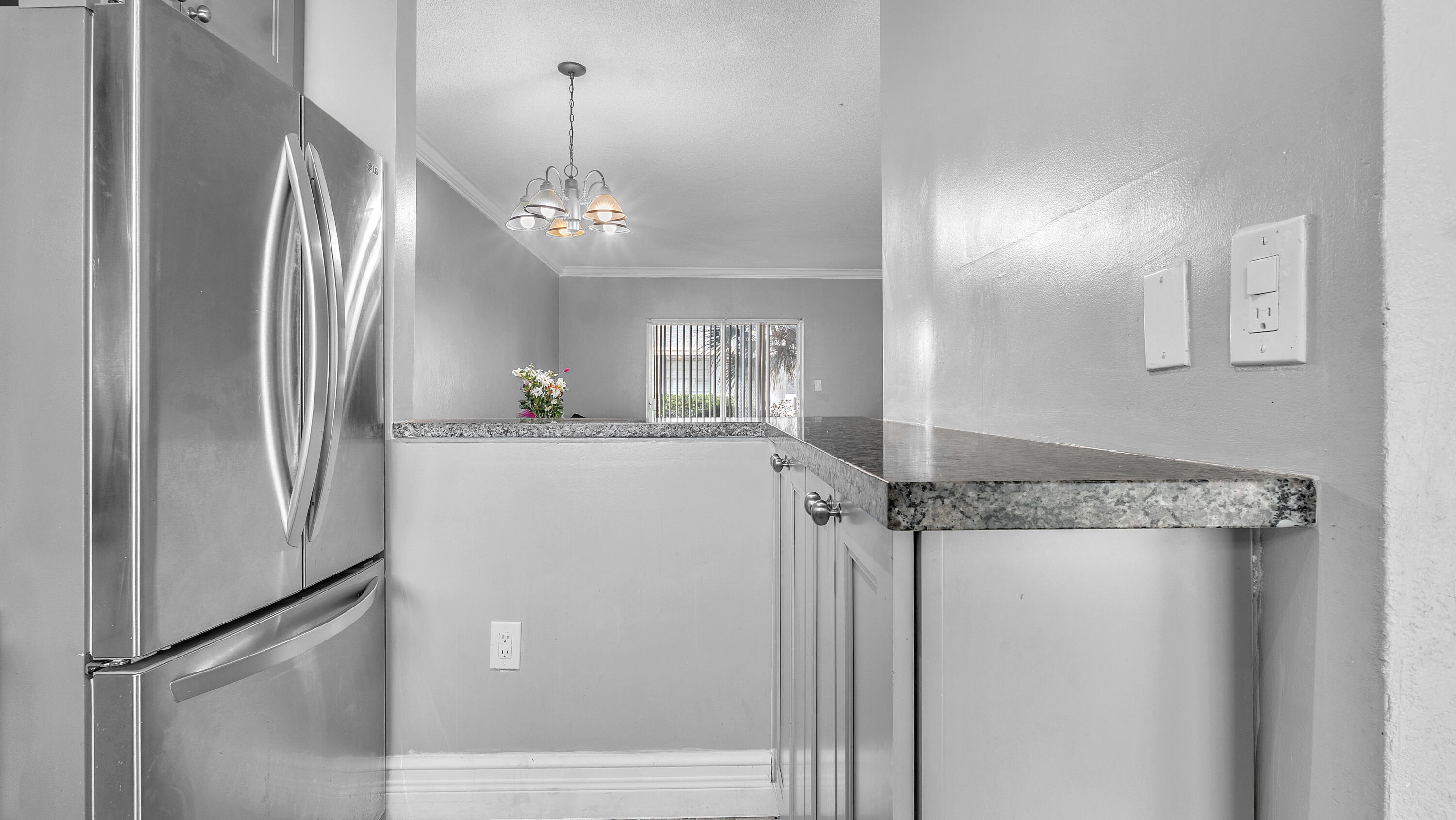 WINFIELD GARDENS SOUTH CONDO - Residential