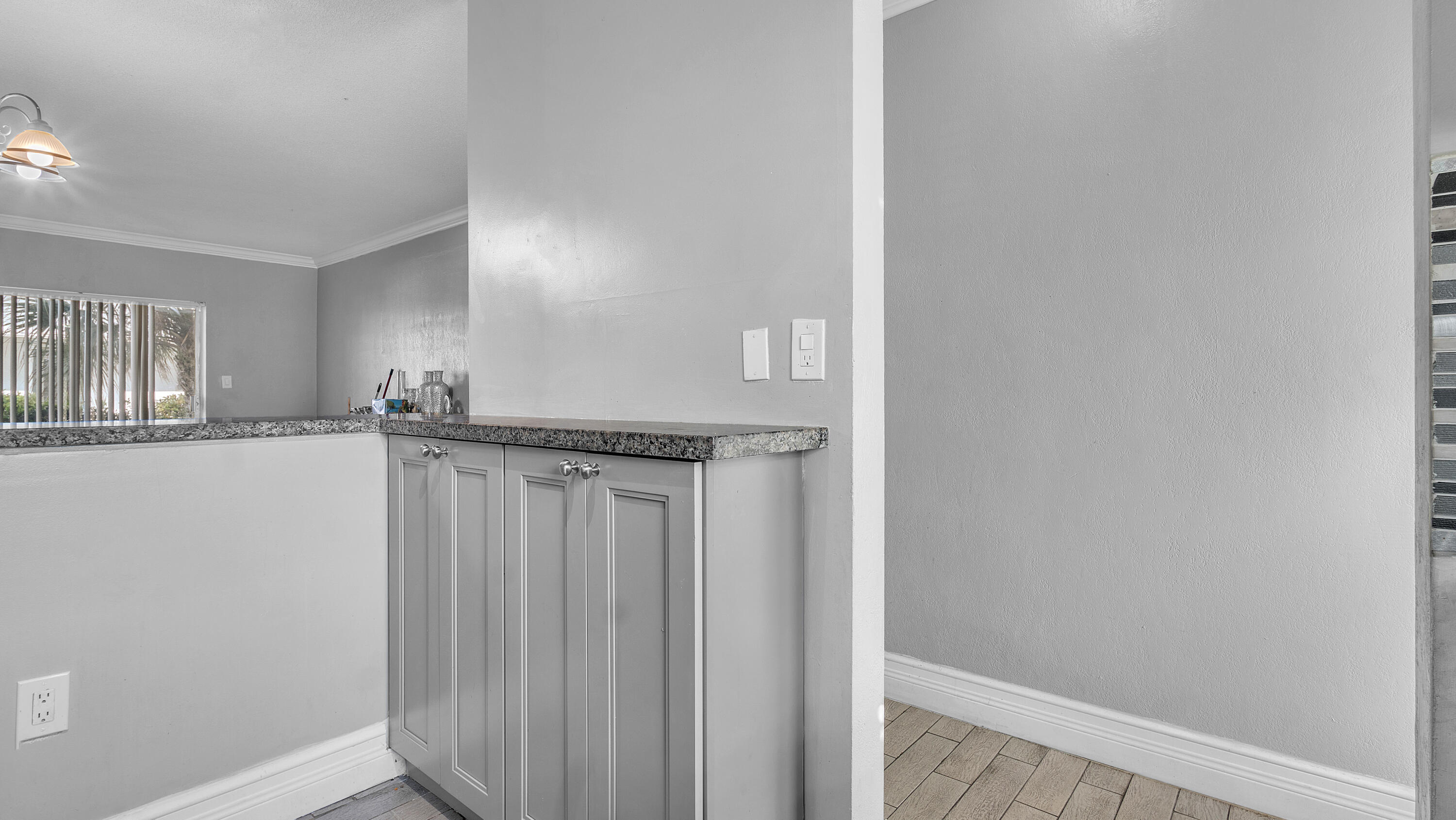 WINFIELD GARDENS SOUTH CONDO - Residential