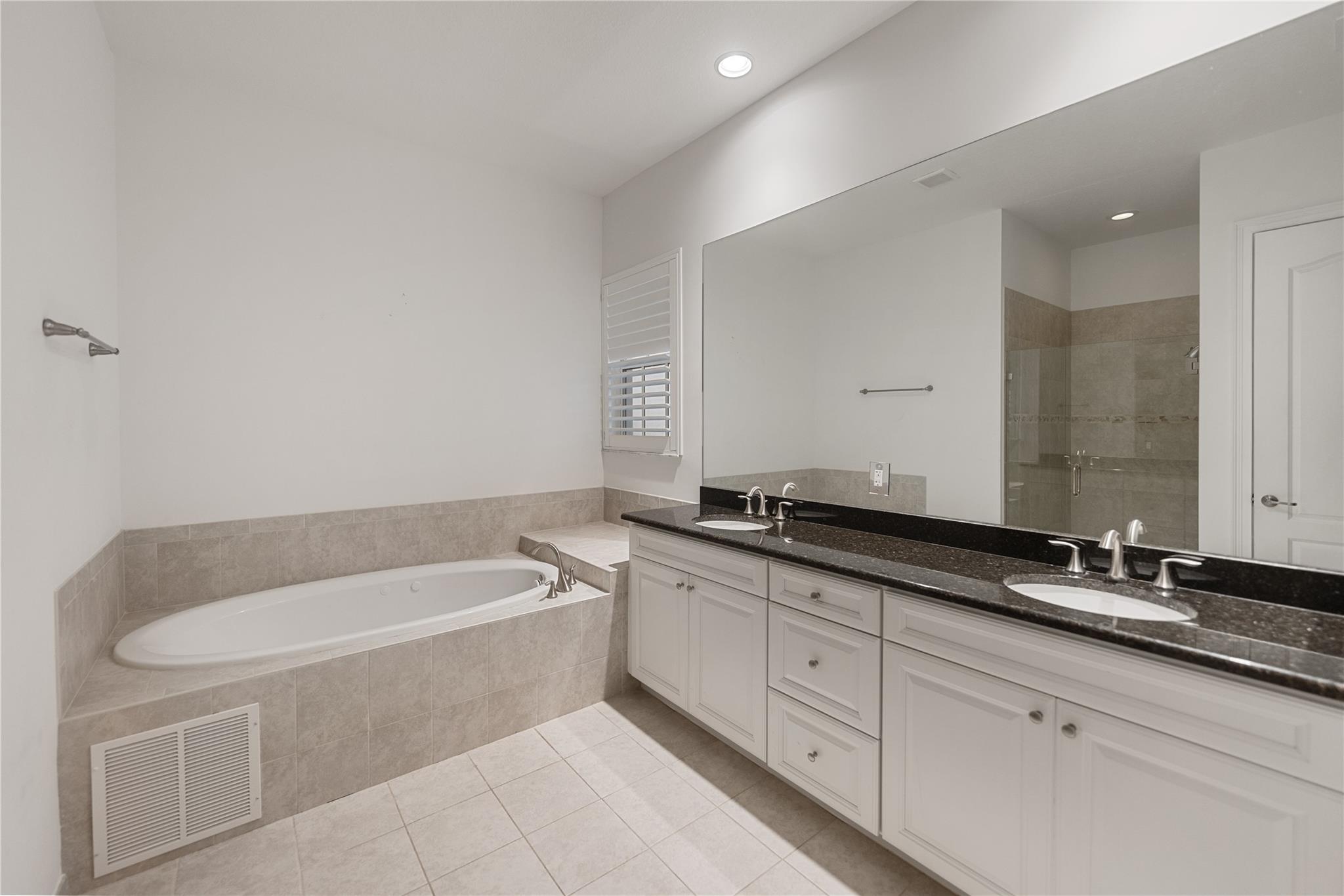 Debuys 180-147 B - Residential Lease