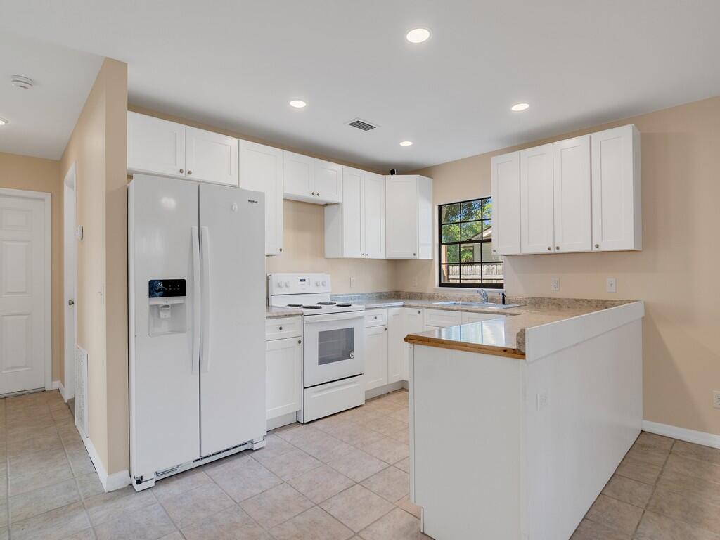 VERO BEACH HOMESITES - Residential