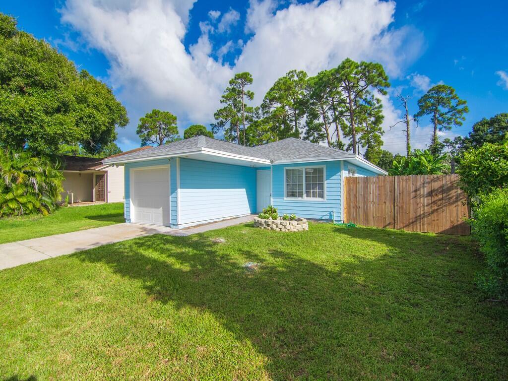 VERO BEACH HOMESITES - Residential