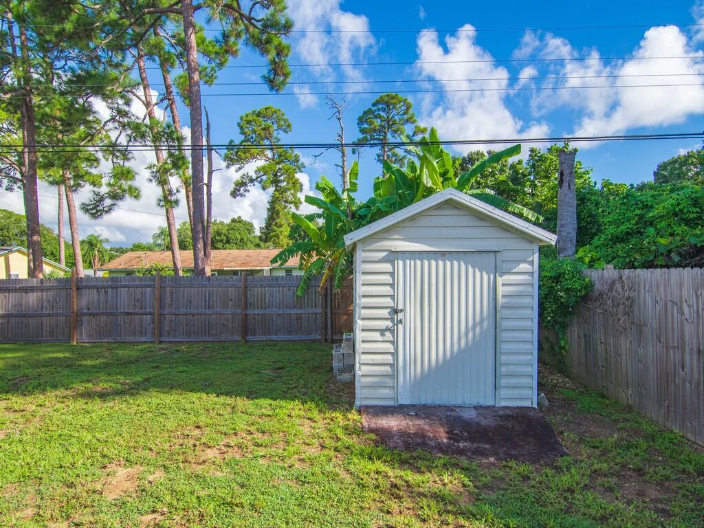 VERO BEACH HOMESITES - Residential