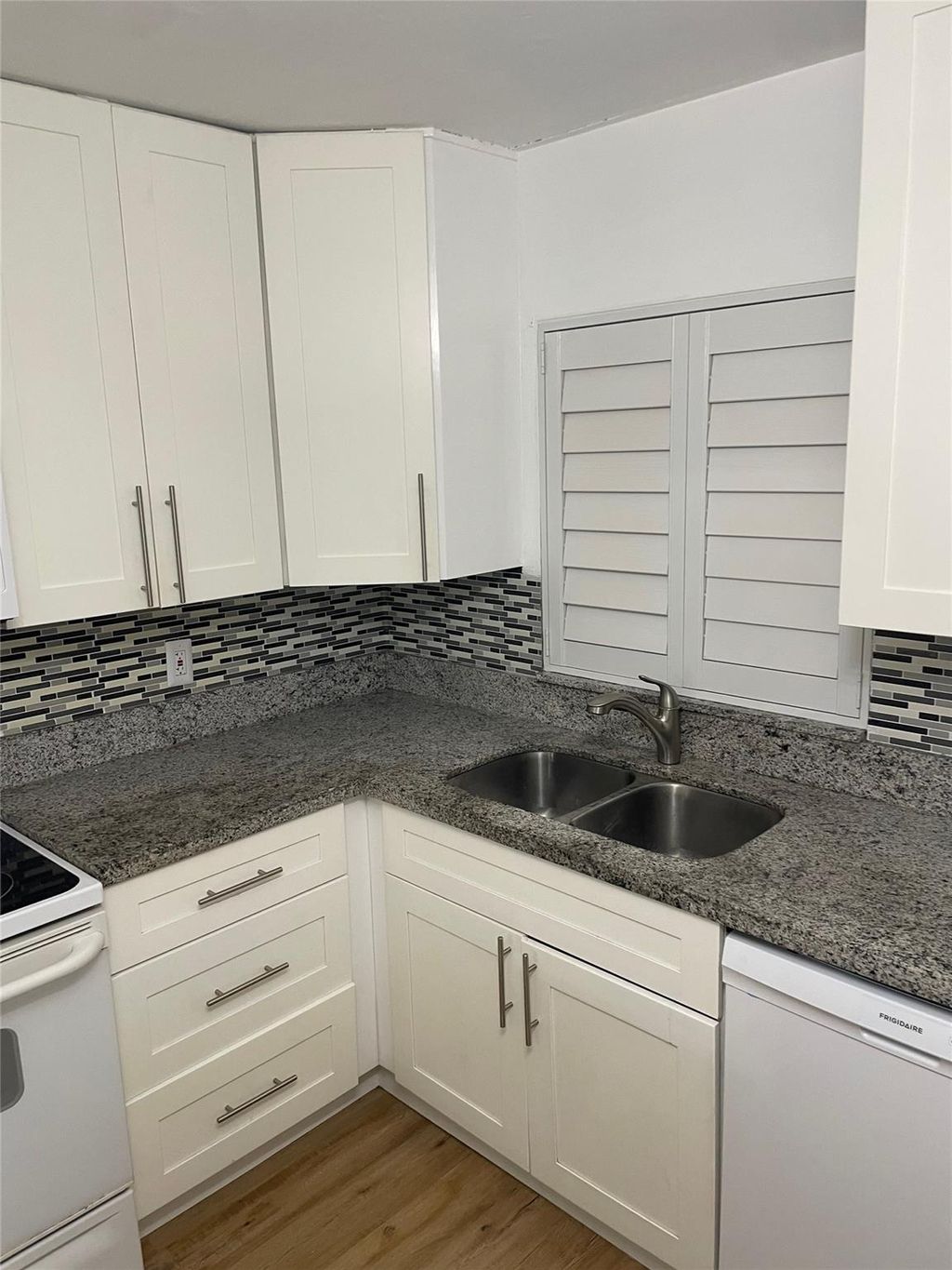 Photo of 9471 Evergreen Pl #406, Davie, FL 33324 (MLS # F10532191)