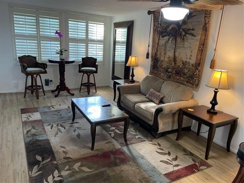 9471 Evergreen Pl 406 Davie FL 33324