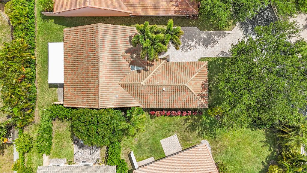 Photo of 5295 Grande Palm Circle, Delray Beach, FL 33484 (MLS # R11080013)