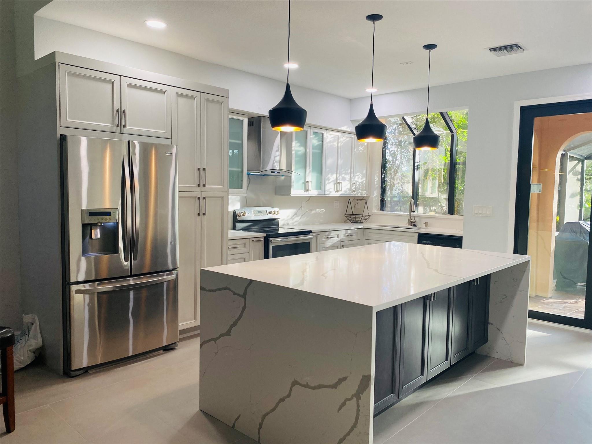 Villa Deste Condo - Residential Lease