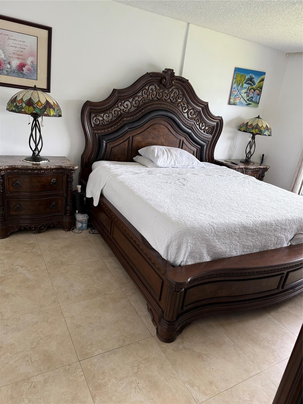 Beautifully Renovated 2-Bedroom Condo in International Village, Lauderhill Welcome to this stunning 2-bedroom, 2-bath condo located at 3710 Inverrary Dr, Unit 3T, Lauderhill, FL 33319 in the sought-after International Village community. This spacious home features a totally remodeled kitchen with modern finishes and updated bathrooms for a fresh, contemporary feel. The split-bedroom layout offers privacy and comfort, while the generous floor plan provides plenty of room for both relaxing and entertaining. Large windows bring in natural light, highlighting the condo’s bright and airy atmosphere.