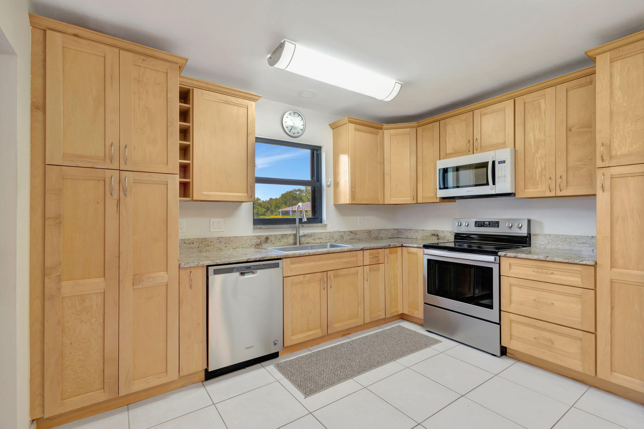 THE SANDS SECTION 1 CONDOMINIUM - Residential