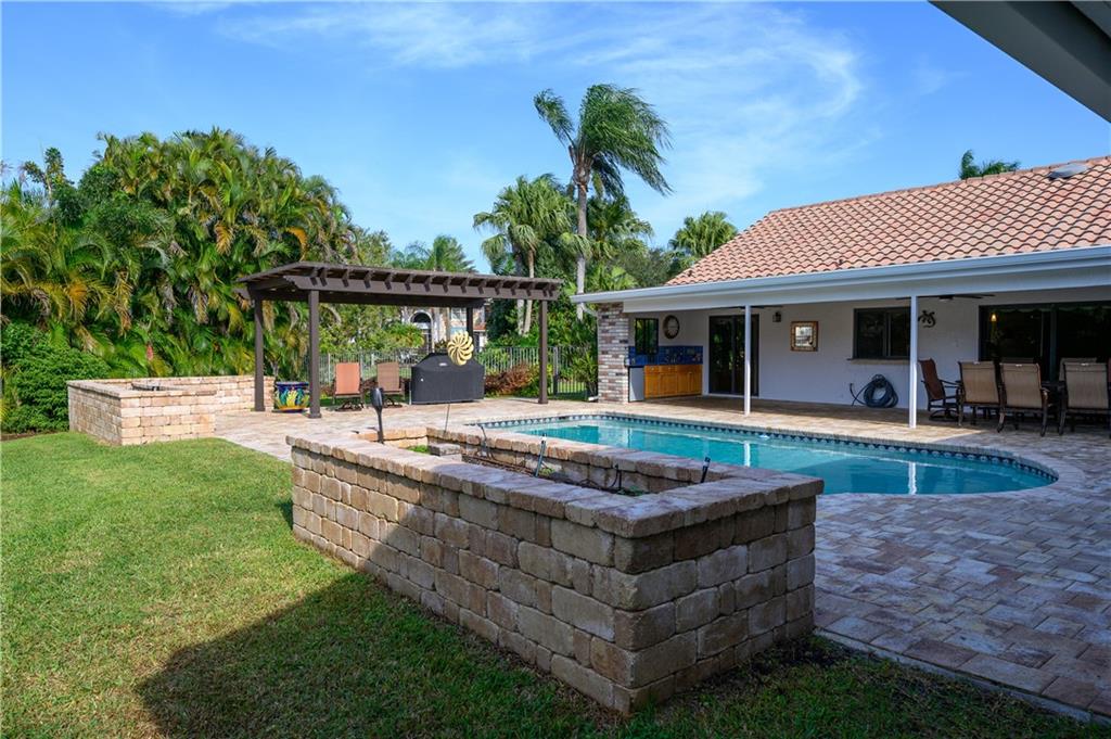 WINDING LAKES SEC 3 - Residential