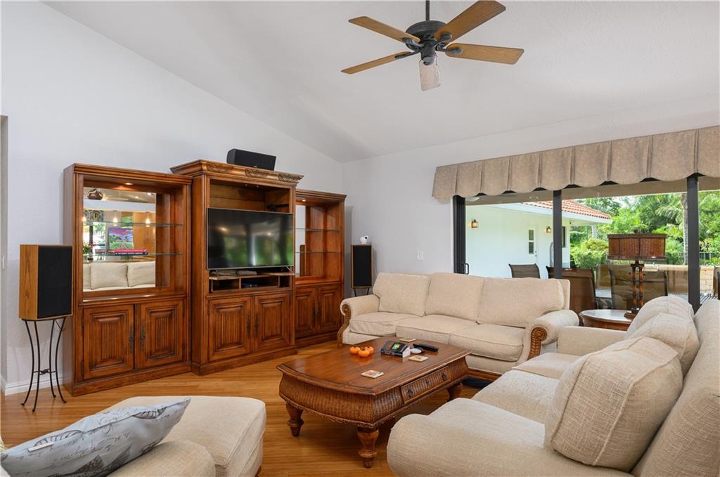 WINDING LAKES SEC 3 - Residential