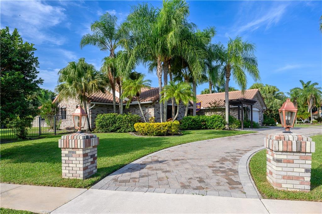 WINDING LAKES SEC 3 - Residential