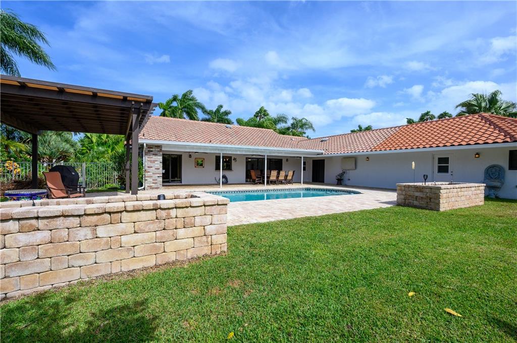 WINDING LAKES SEC 3 - Residential