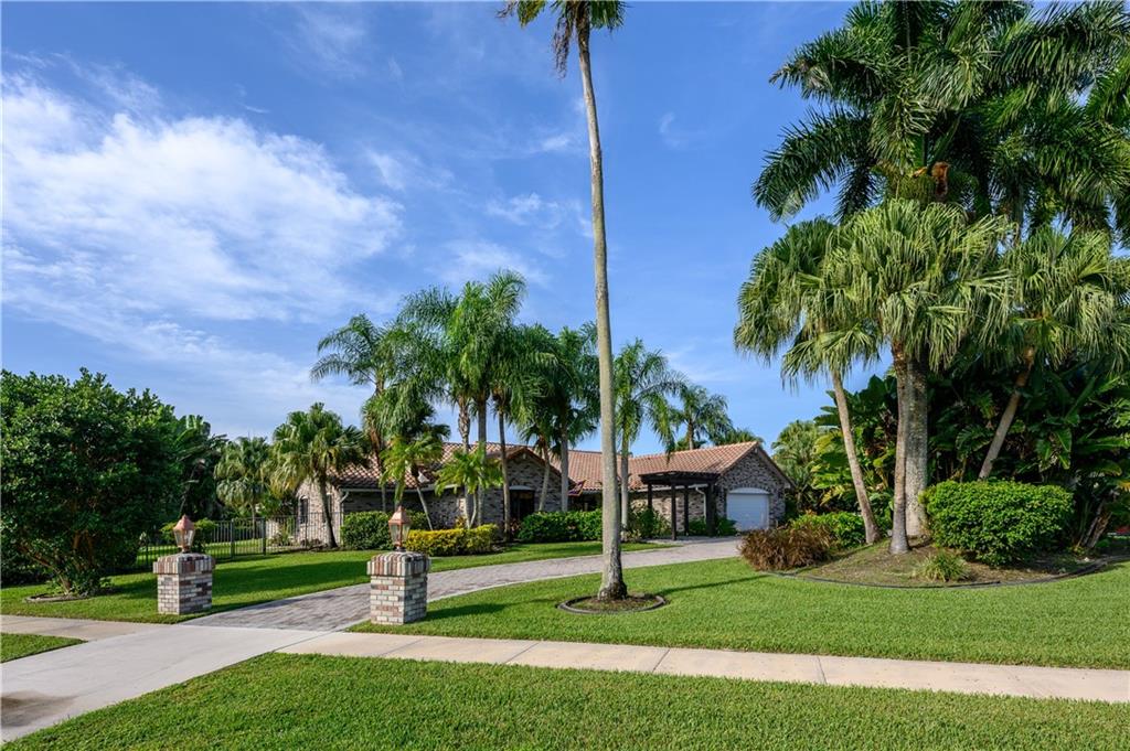 WINDING LAKES SEC 3 - Residential