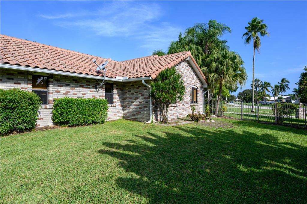 WINDING LAKES SEC 3 - Residential