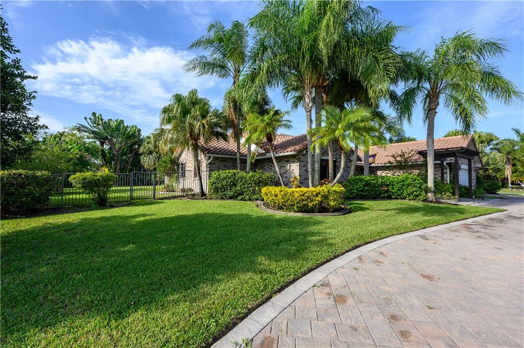 WINDING LAKES SEC 3 - Residential